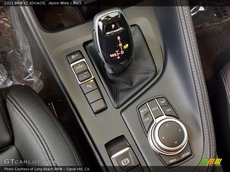 Alpine White / Black 2021 BMW X2 sDrive28i