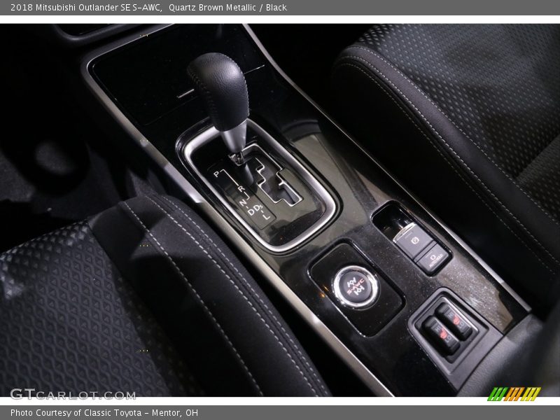 Quartz Brown Metallic / Black 2018 Mitsubishi Outlander SE S-AWC