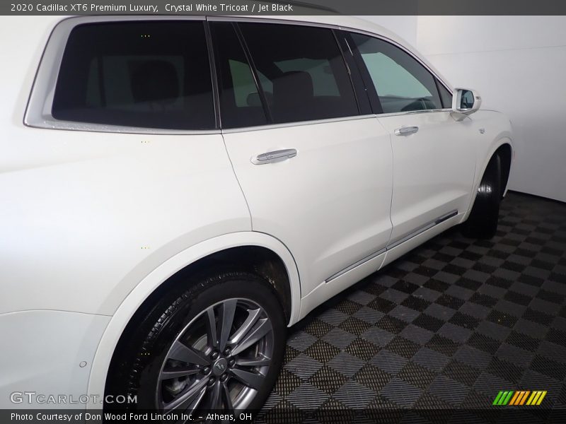 Crystal White Tricoat / Jet Black 2020 Cadillac XT6 Premium Luxury