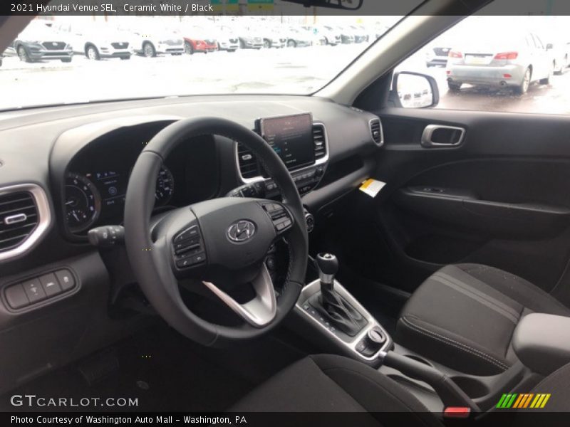 Ceramic White / Black 2021 Hyundai Venue SEL
