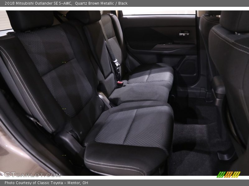 Quartz Brown Metallic / Black 2018 Mitsubishi Outlander SE S-AWC