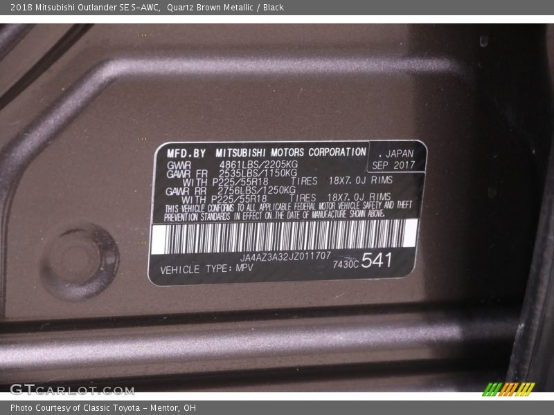 Quartz Brown Metallic / Black 2018 Mitsubishi Outlander SE S-AWC