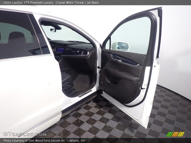 Crystal White Tricoat / Jet Black 2020 Cadillac XT6 Premium Luxury