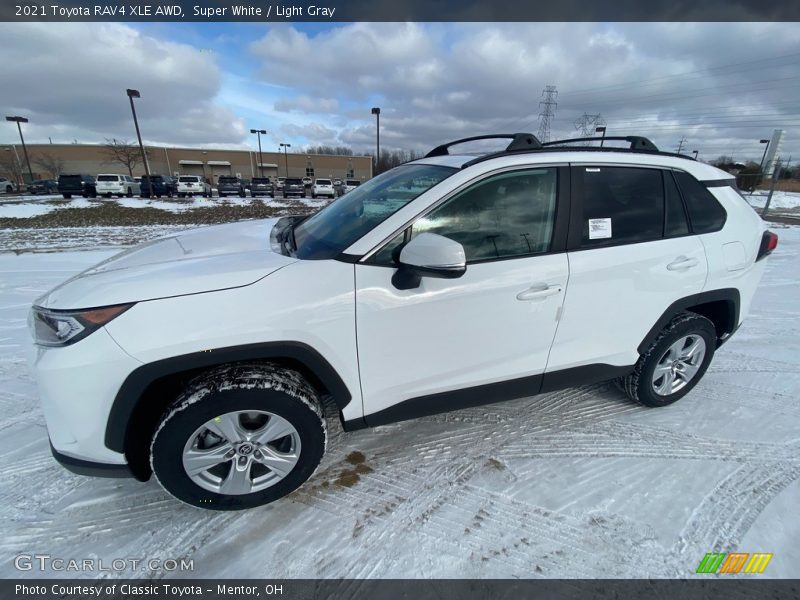 Super White / Light Gray 2021 Toyota RAV4 XLE AWD