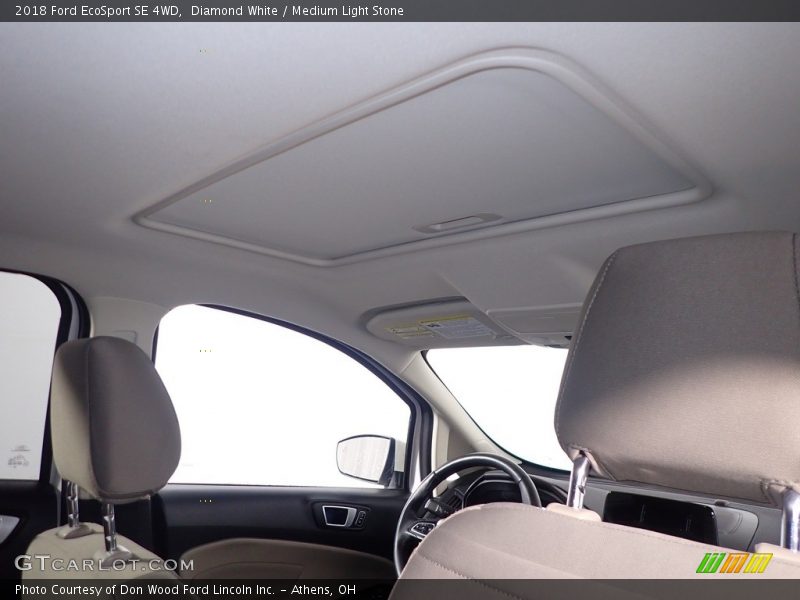 Diamond White / Medium Light Stone 2018 Ford EcoSport SE 4WD