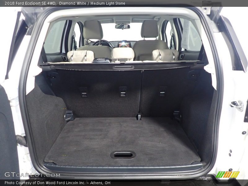 Diamond White / Medium Light Stone 2018 Ford EcoSport SE 4WD