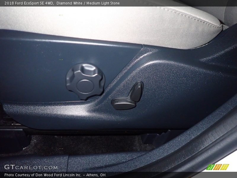 Diamond White / Medium Light Stone 2018 Ford EcoSport SE 4WD