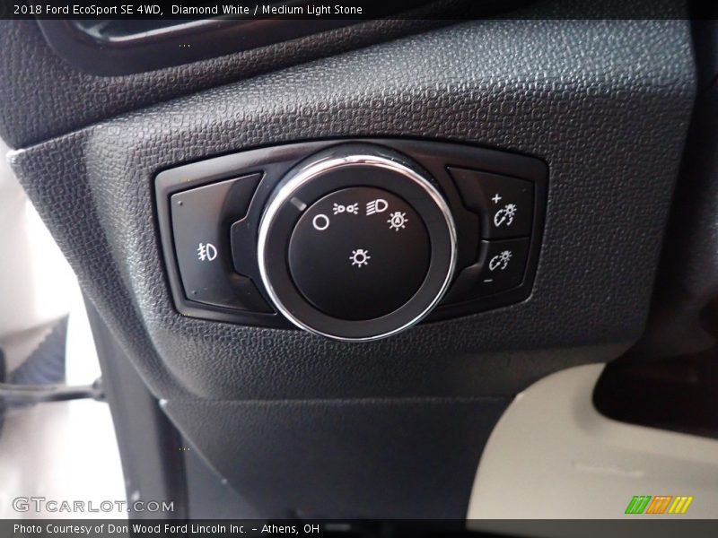 Diamond White / Medium Light Stone 2018 Ford EcoSport SE 4WD
