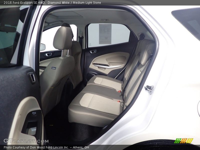 Diamond White / Medium Light Stone 2018 Ford EcoSport SE 4WD