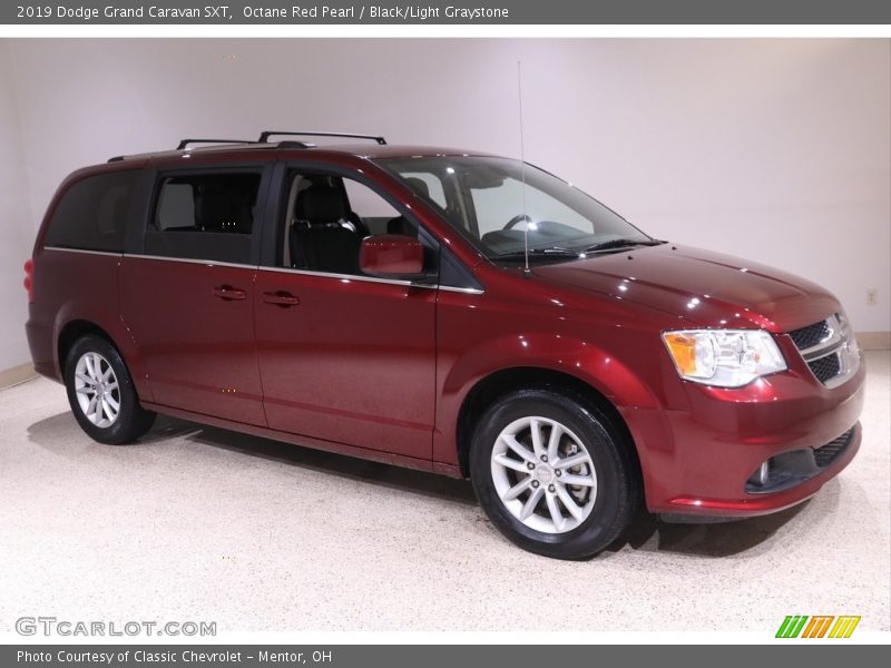 Octane Red Pearl / Black/Light Graystone 2019 Dodge Grand Caravan SXT