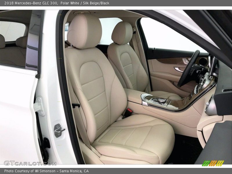 Polar White / Silk Beige/Black 2018 Mercedes-Benz GLC 300