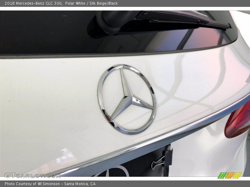 Polar White / Silk Beige/Black 2018 Mercedes-Benz GLC 300