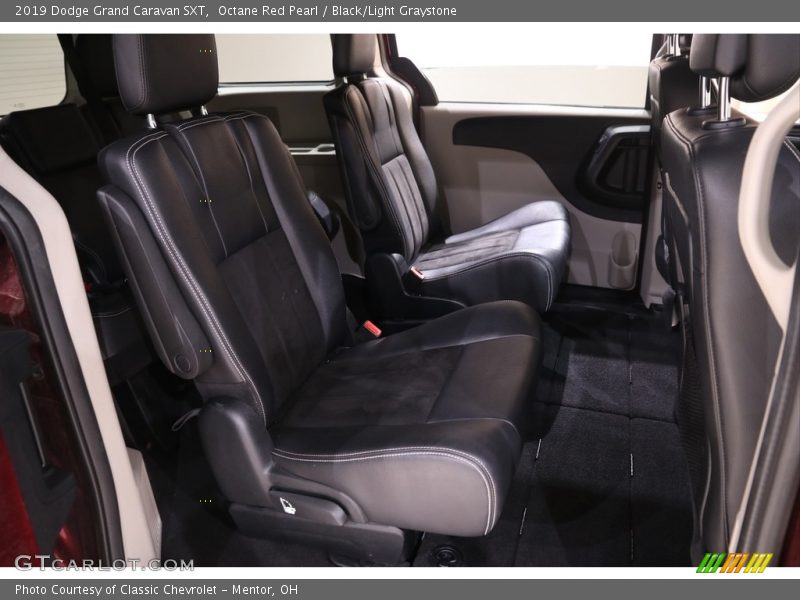 Octane Red Pearl / Black/Light Graystone 2019 Dodge Grand Caravan SXT