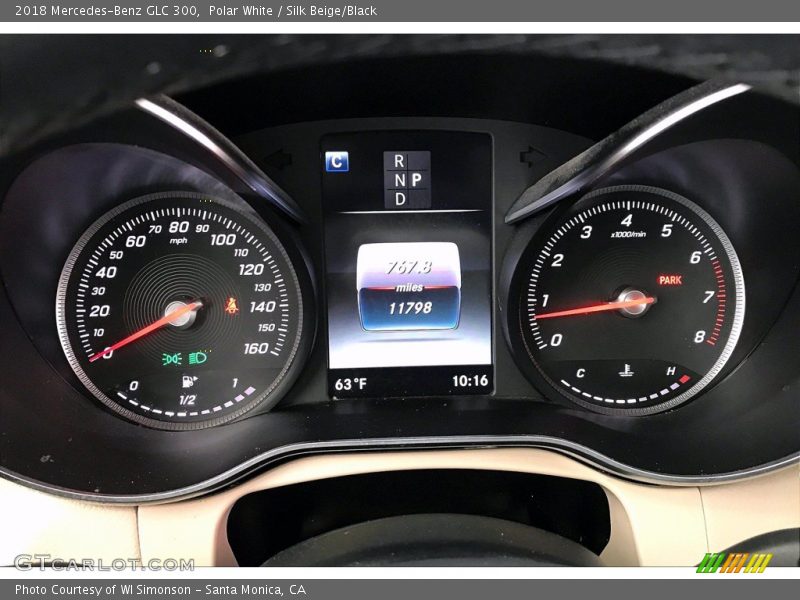Polar White / Silk Beige/Black 2018 Mercedes-Benz GLC 300