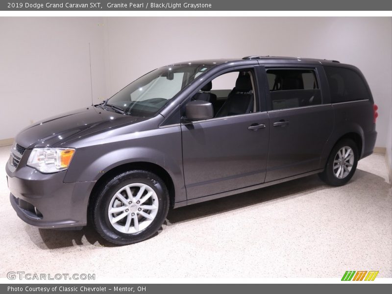 Granite Pearl / Black/Light Graystone 2019 Dodge Grand Caravan SXT