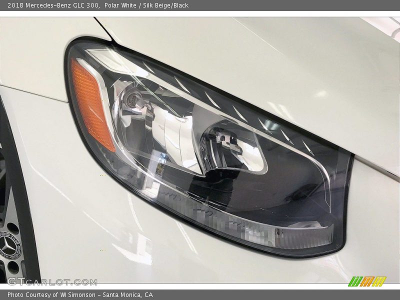 Polar White / Silk Beige/Black 2018 Mercedes-Benz GLC 300