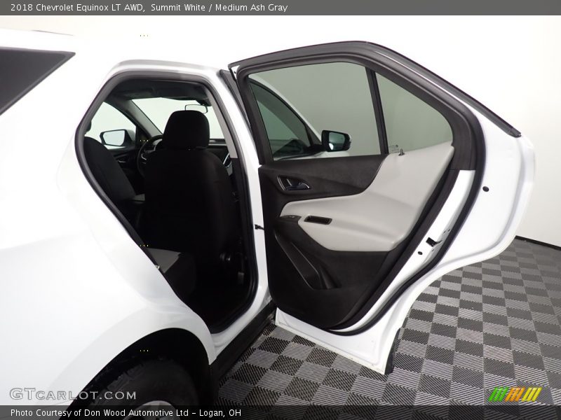 Summit White / Medium Ash Gray 2018 Chevrolet Equinox LT AWD