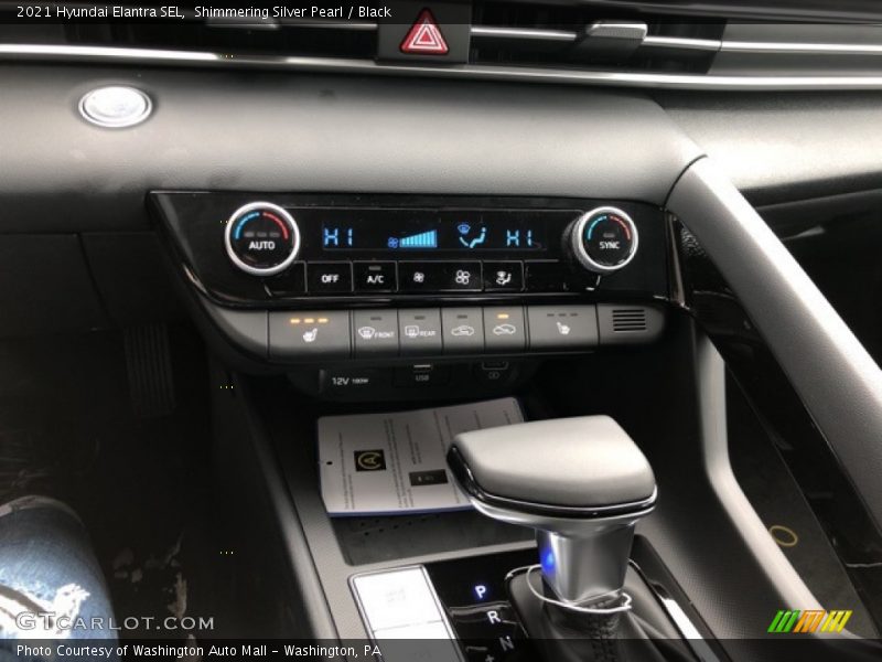 Shimmering Silver Pearl / Black 2021 Hyundai Elantra SEL