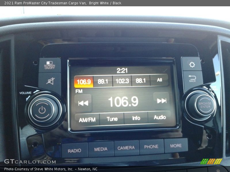 Controls of 2021 ProMaster City Tradesman Cargo Van