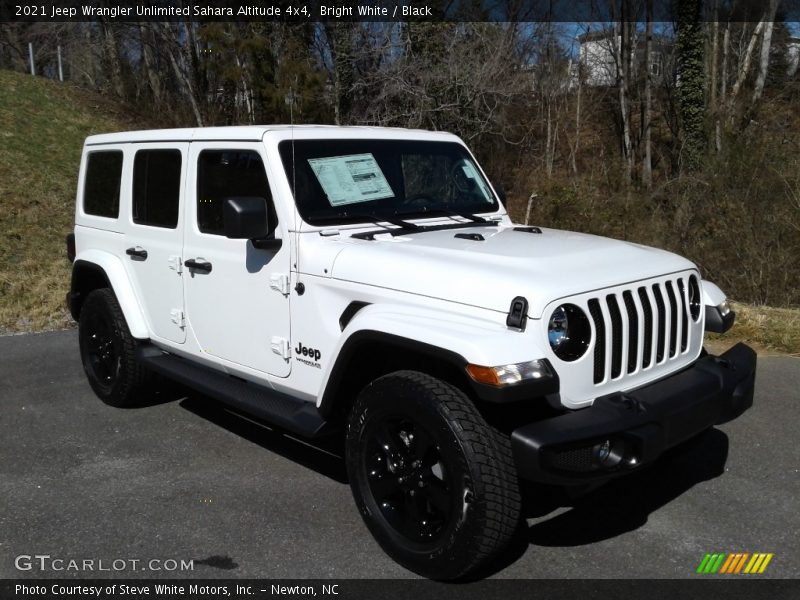 Bright White / Black 2021 Jeep Wrangler Unlimited Sahara Altitude 4x4
