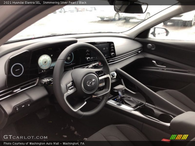 Shimmering Silver Pearl / Black 2021 Hyundai Elantra SEL