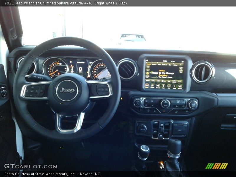 Bright White / Black 2021 Jeep Wrangler Unlimited Sahara Altitude 4x4
