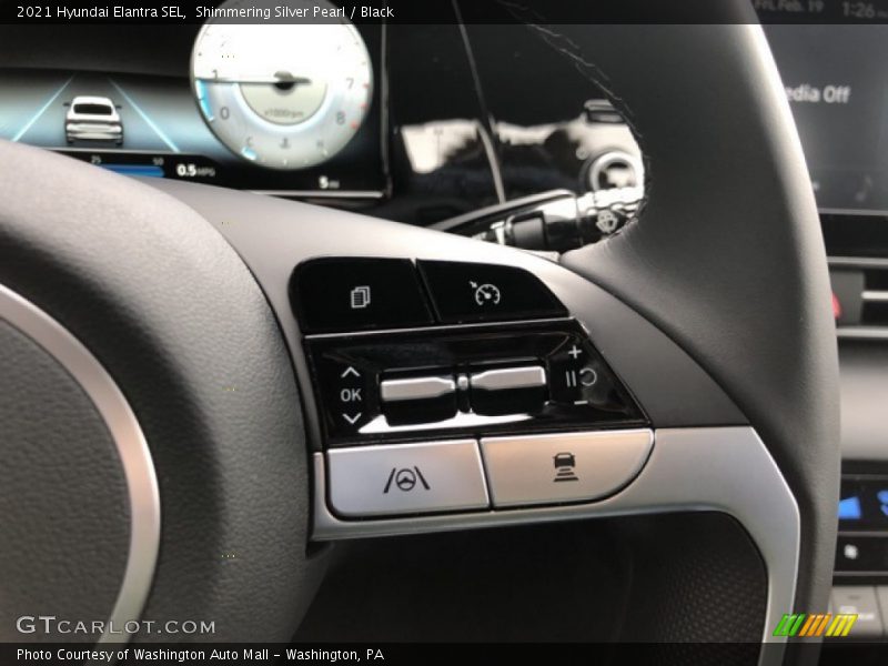 Shimmering Silver Pearl / Black 2021 Hyundai Elantra SEL