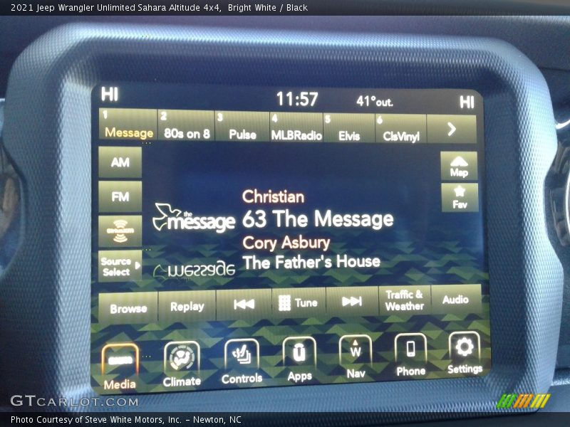 Bright White / Black 2021 Jeep Wrangler Unlimited Sahara Altitude 4x4