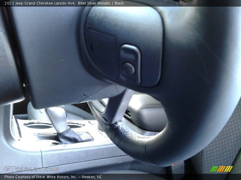 Billet Silver Metallic / Black 2021 Jeep Grand Cherokee Laredo 4x4
