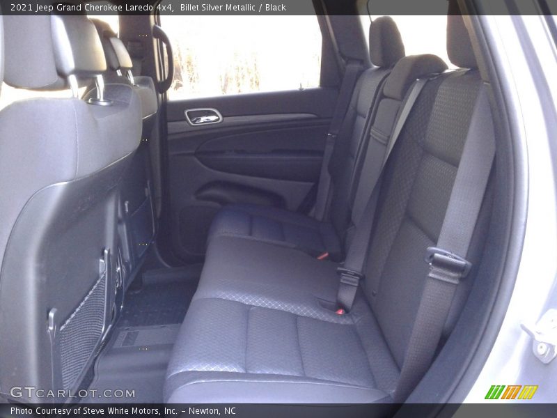 Billet Silver Metallic / Black 2021 Jeep Grand Cherokee Laredo 4x4