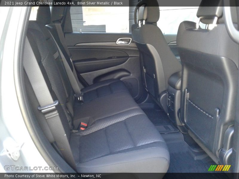 Billet Silver Metallic / Black 2021 Jeep Grand Cherokee Laredo 4x4
