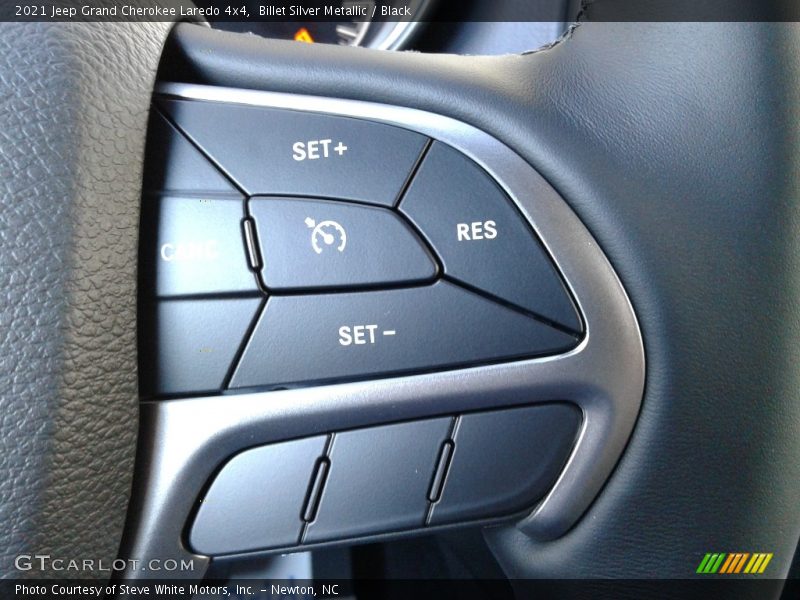 Billet Silver Metallic / Black 2021 Jeep Grand Cherokee Laredo 4x4