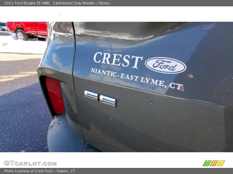 Carbonized Gray Metallic / Ebony 2021 Ford Escape SE 4WD
