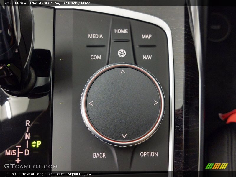 Controls of 2021 4 Series 430i Coupe