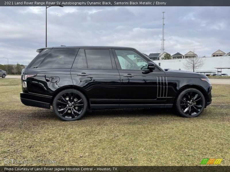  2021 Range Rover SV Autobiography Dynamic Black Santorini Black Metallic
