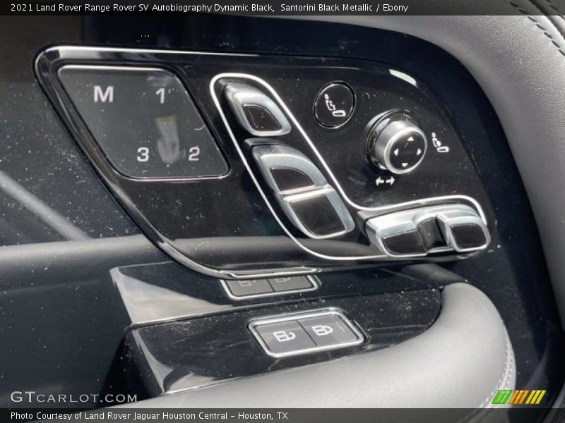 Controls of 2021 Range Rover SV Autobiography Dynamic Black