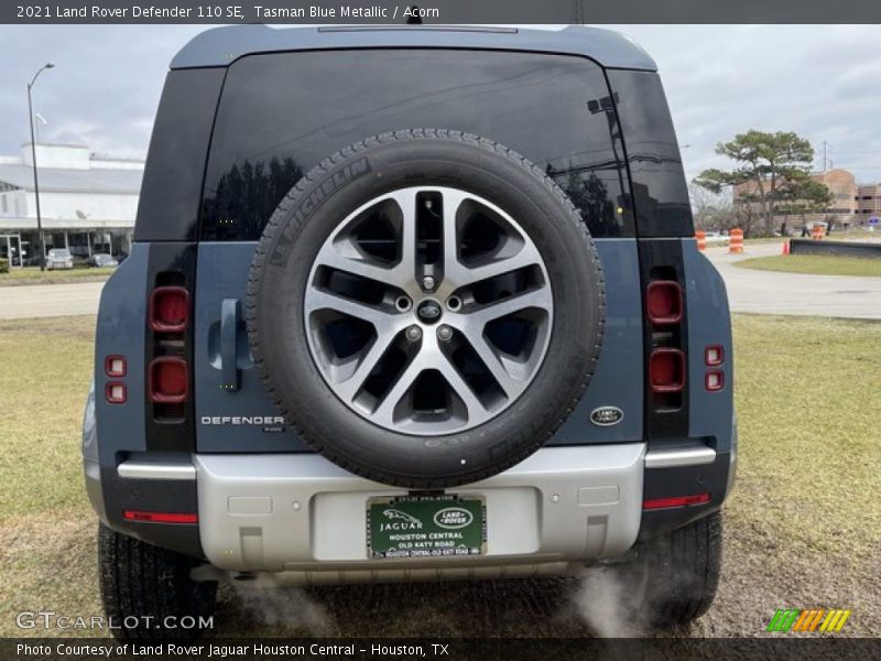 Tasman Blue Metallic / Acorn 2021 Land Rover Defender 110 SE