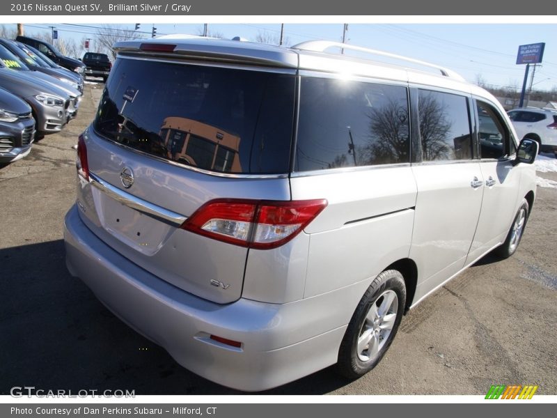 Brilliant Silver / Gray 2016 Nissan Quest SV
