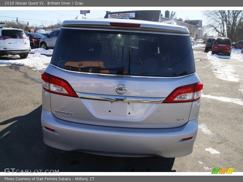 Brilliant Silver / Gray 2016 Nissan Quest SV