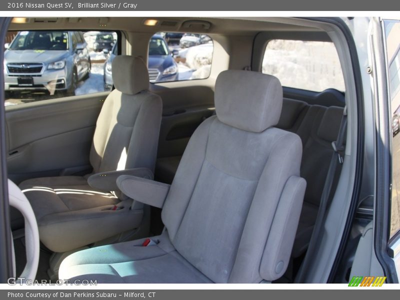 Brilliant Silver / Gray 2016 Nissan Quest SV