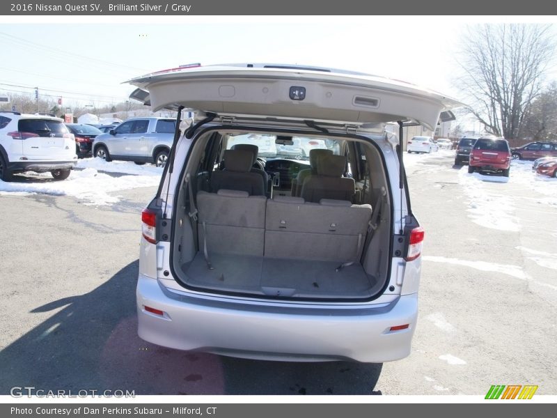 Brilliant Silver / Gray 2016 Nissan Quest SV