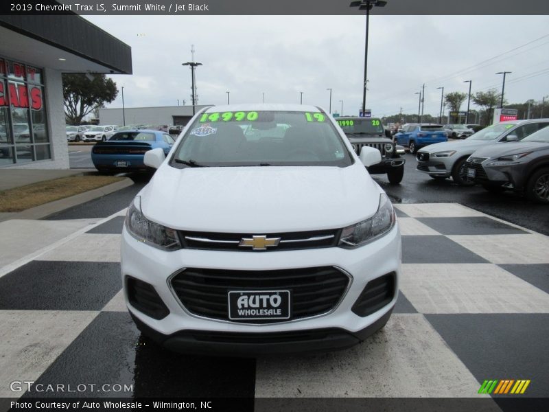 Summit White / Jet Black 2019 Chevrolet Trax LS