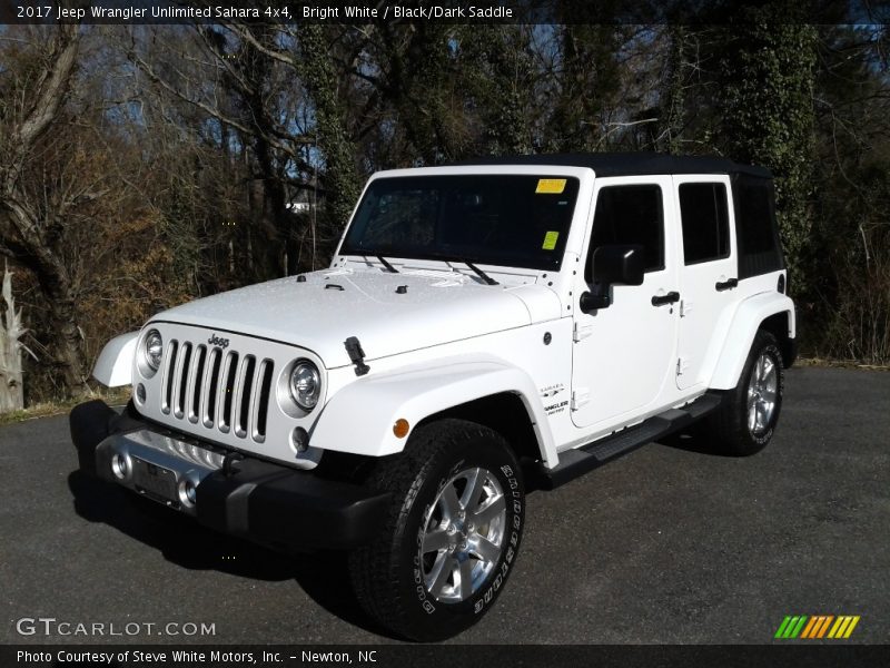 Bright White / Black/Dark Saddle 2017 Jeep Wrangler Unlimited Sahara 4x4
