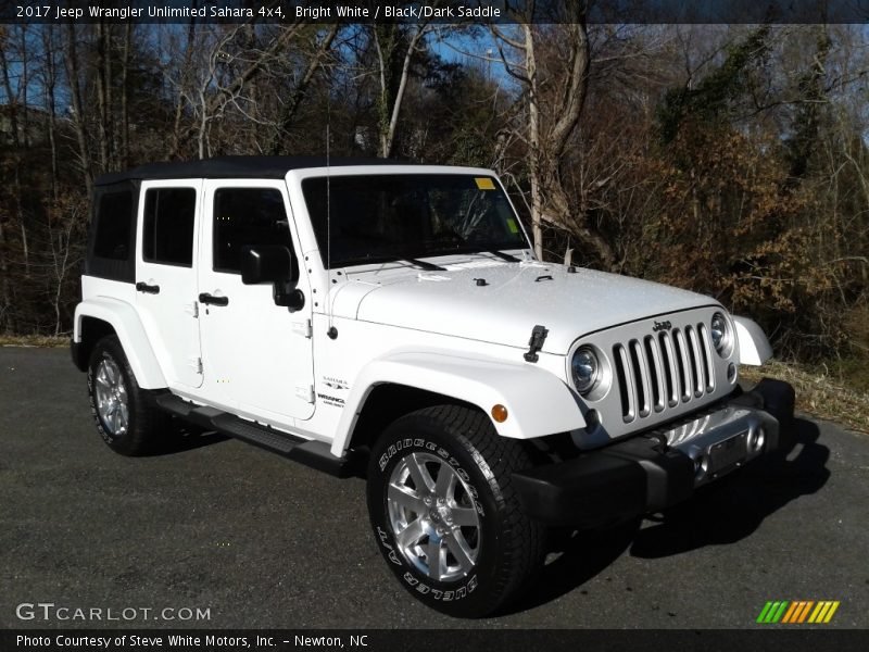 Bright White / Black/Dark Saddle 2017 Jeep Wrangler Unlimited Sahara 4x4