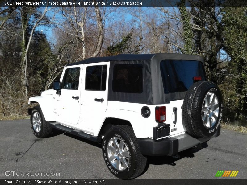 Bright White / Black/Dark Saddle 2017 Jeep Wrangler Unlimited Sahara 4x4