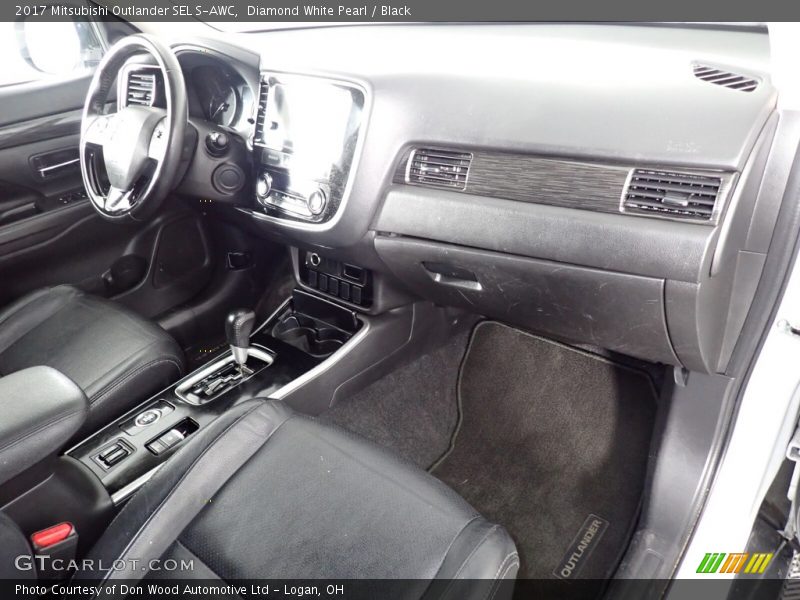 Diamond White Pearl / Black 2017 Mitsubishi Outlander SEL S-AWC