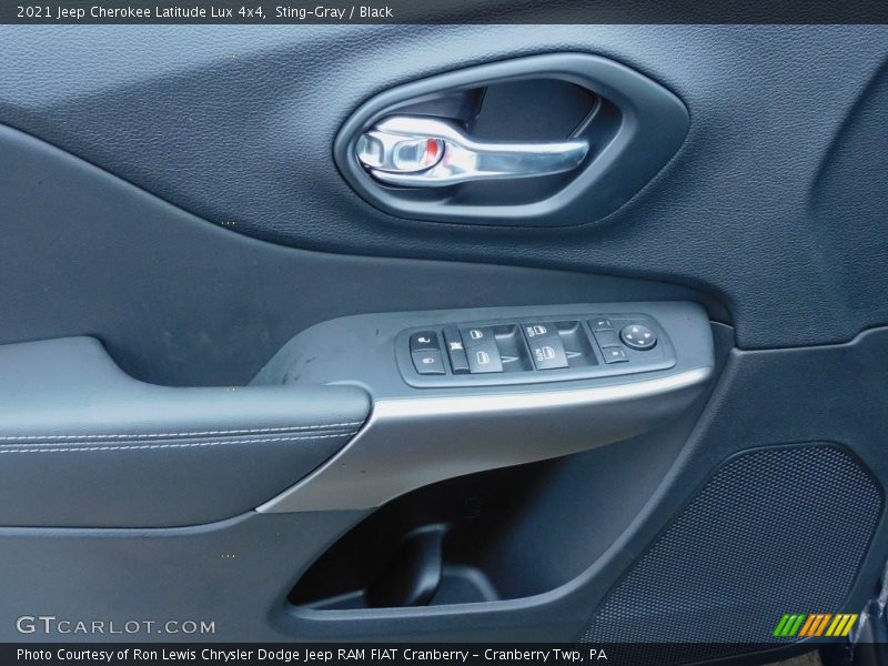 Sting-Gray / Black 2021 Jeep Cherokee Latitude Lux 4x4