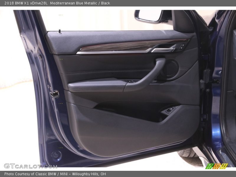 Mediterranean Blue Metallic / Black 2018 BMW X1 xDrive28i