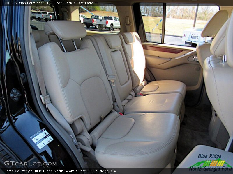 Super Black / Cafe Latte 2010 Nissan Pathfinder LE