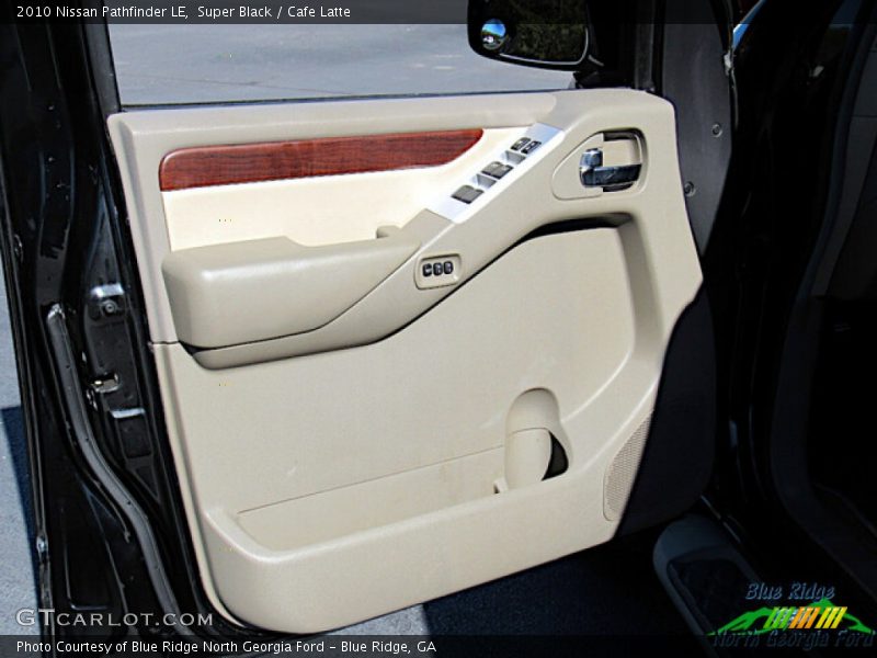 Super Black / Cafe Latte 2010 Nissan Pathfinder LE